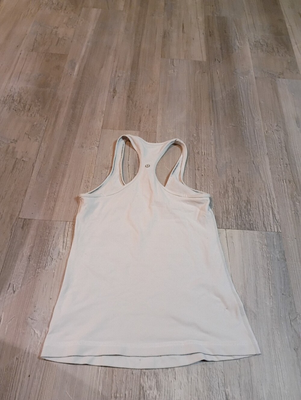 Lululemon - Picture 4 of 5